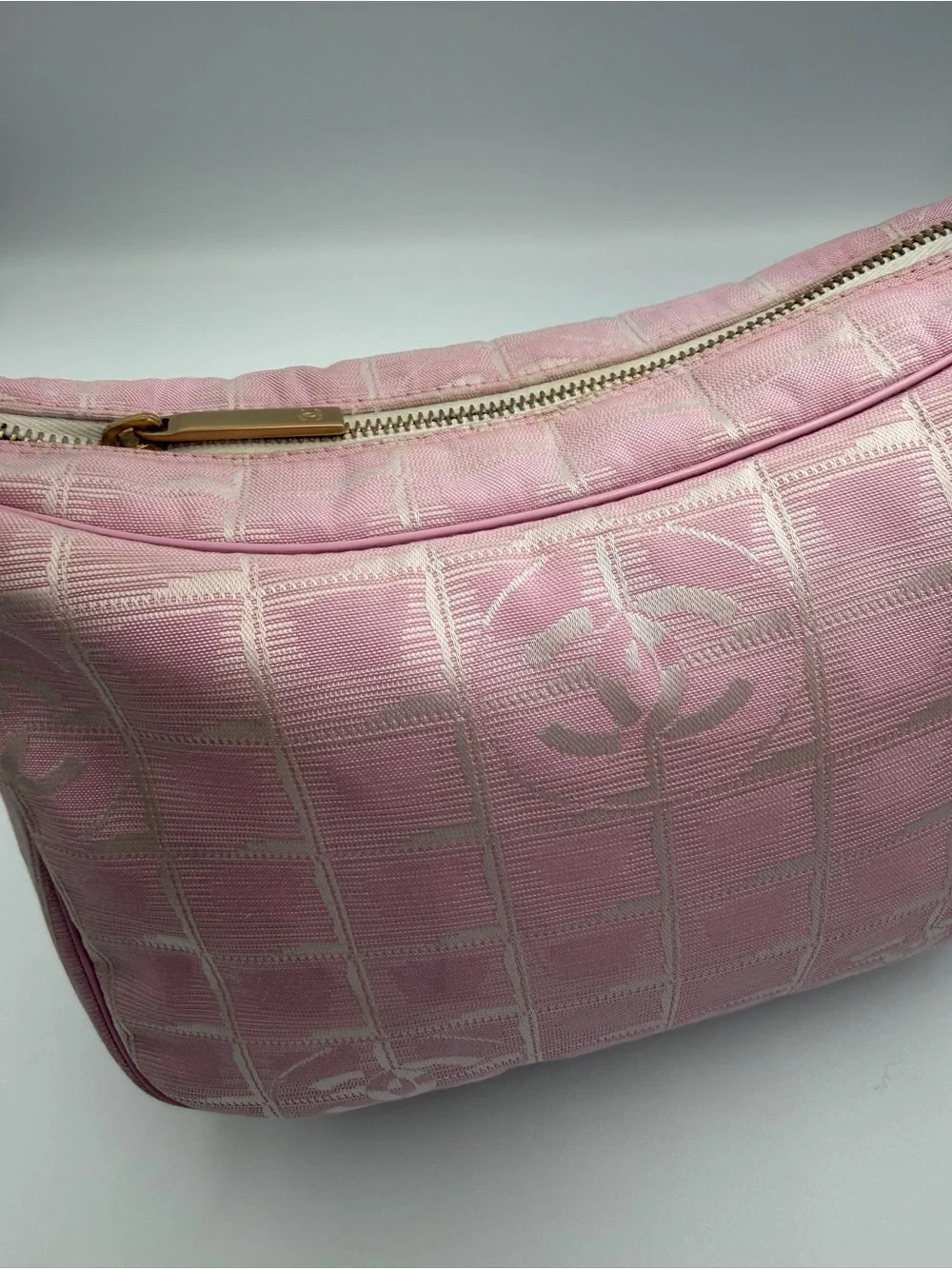 CHANEL baby pink travel ligne shoulder bag